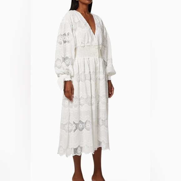 Elliatt Poppy white lace button front dress - Picture 5 of 11